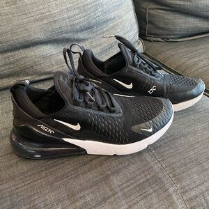 Nike Air Max 270